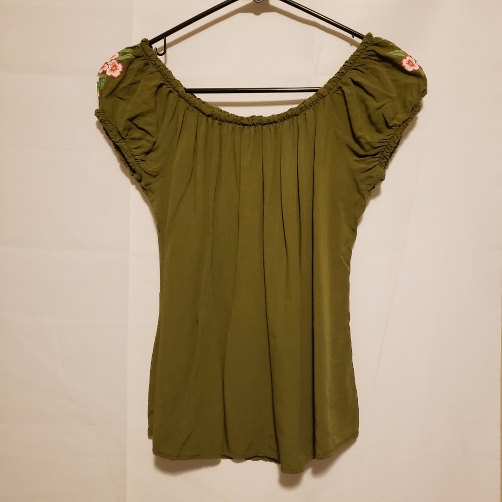 Vertiche Mossy Green Cap Sleeve Pullover Blouse